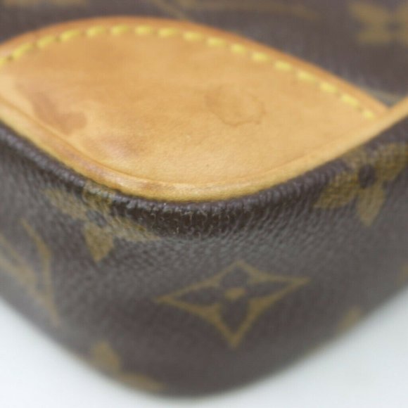 Louis Vuitton Danube Handbag Monogram Canvas - Picture 6 of 10